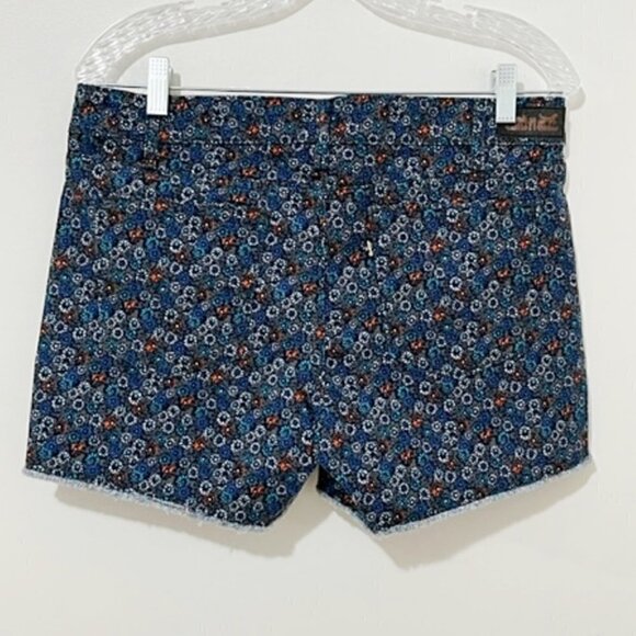 Levi's Gray Floral Cut-Off Shorts Mid-Rise Stretch Denim - Picture 5 of 9